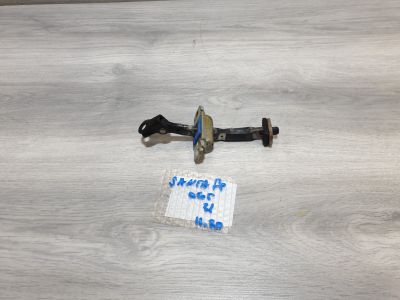 Ограничитель двери задней левой для Hyundai Santa Fe CM 2005-2012