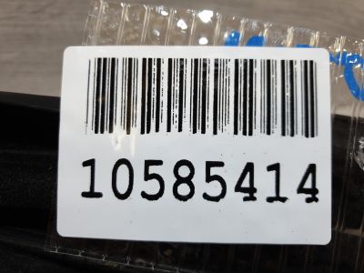 Уплотнитель стекла двери задний левый для Volvo V70 2007-2016