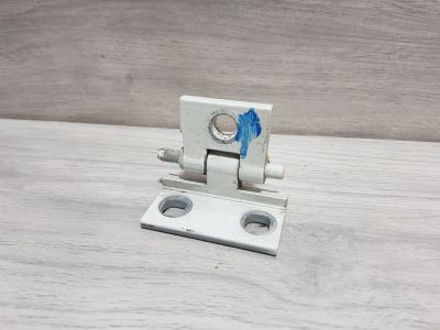 Петля двери для Volvo XC90 2002-2015