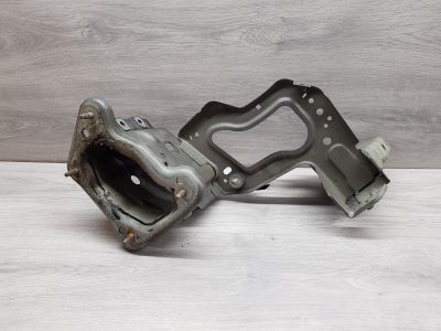 Кронштейн усилителя переднего бампера правый для Volvo S40 2004-2012