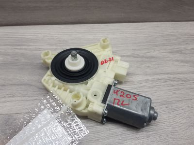 Моторчик стеклоподъёмника передний левый для Mercedes C-klasse W205 2014-