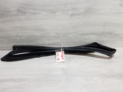 Уплотнитель стекла передней правой двери для Land Rover Range Rover Evoque 2011-2018