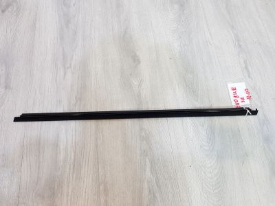 Молдинг стекла задней правой двери для Land Rover Range Rover Evoque 2011-2018