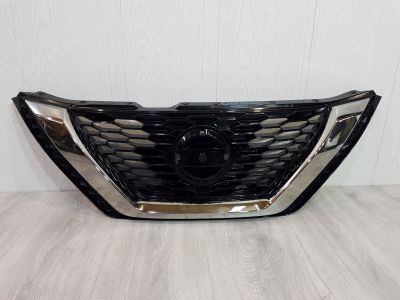 Решетка радиатора для Nissan Qashqai J11E 2014-