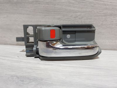 Ручка двери внутренняя левая для Toyota Hilux 2005-2015