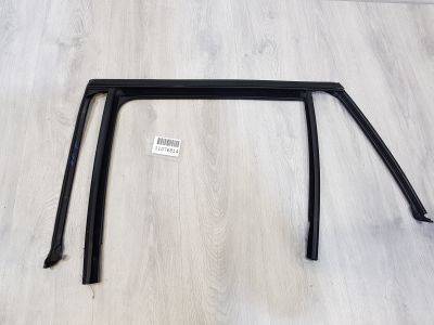 Уплотнитель стекла двери задний левый для Mercedes GLC-klasse X253 2015-