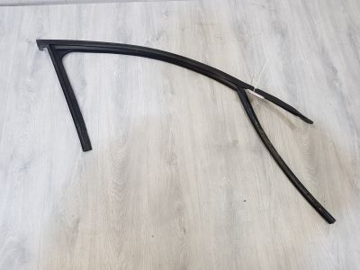 Направляющая стекла передней правой двери для Audi A4 B8 2007-2015