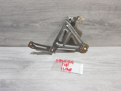 Кронштейн обшивки двери передней правой для Nissan Navara D40 2005-2015