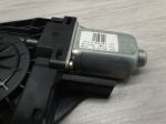 Моторчик стеклоподъёмника задний правый
