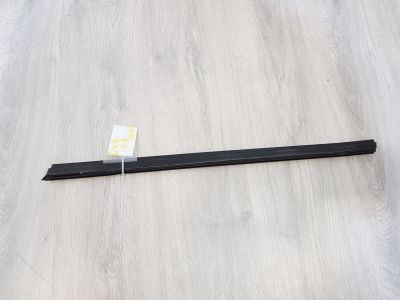 Накладка стекла передней правой двери для BMW X1 F48 2015-2023