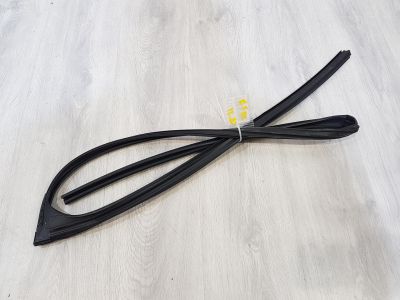 Уплотнитель стекла передней левой двери для Lexus RX GL20 2016-