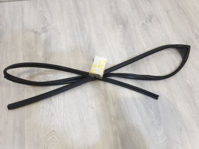 Уплотнитель стекла передней правой двери для Subaru Legacy Outback B15 2015-2019