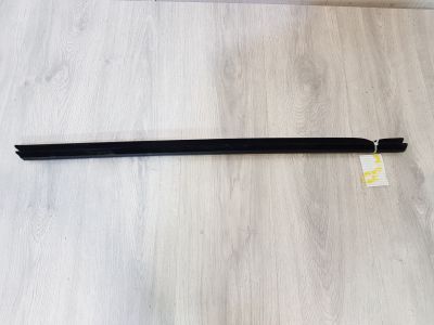 Накладка стекла передней правой двери для Ford Focus 3 2011-2019