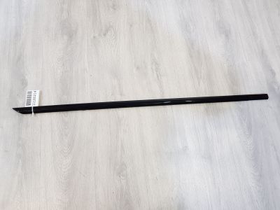 Молдинг стекла передней правой двери для Land Rover Range Rover 2012-