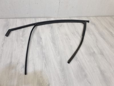 Направляющая стекла передней левой двери для Renault Clio 4 2012-2019