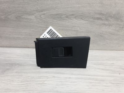 Кнопка стеклоподъемника для Toyota Auris E18 2012-2018