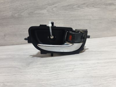 Ручка двери внутренняя правая для Toyota Auris E18 2012-2018