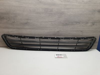 Решётка в бампер центральная для Ford Explorer 2010-2019