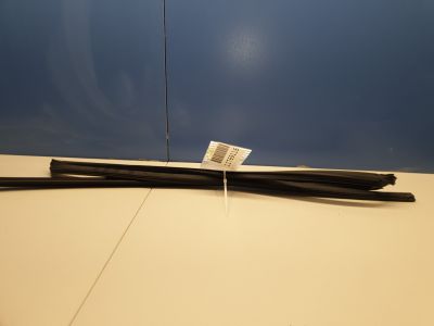 Уплотнитель стекла двери задний левый для Toyota RAV 4 2013-2019