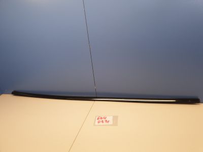Молдинг стекла передней правой двери для BMW 6 E63 E64 2003-2010
