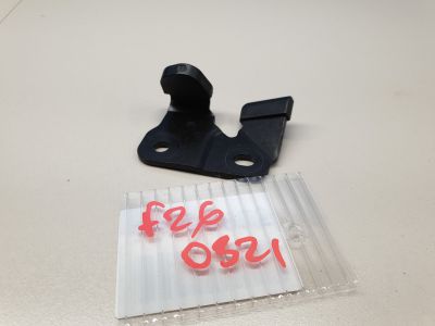 Кронштейн двери багажника левый для BMW X4 F26 2014-2018