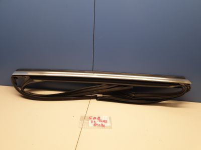 Уплотнитель стекла двери задний левый для Peugeot 508 2010-2018