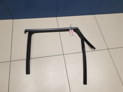 Уплотнитель стекла двери задний левый для Skoda Karoq 57A 2017-