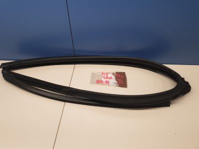 Уплотнитель стекла двери задний левый для Mazda 2 DE 2007-2014