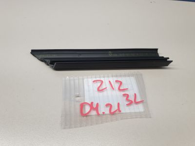 Накладка стекла задней левой двери для Mercedes E-klasse W212 2009-2016