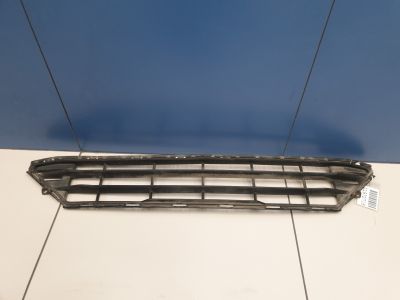 Решётка в бампер центральная для Volvo XC60 2017-