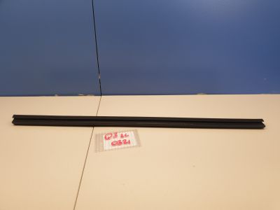 Накладка стекла задней левой двери для Audi Q3 8U 2012-2018