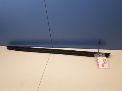 Накладка стекла передней правой двери для Mercedes E-klasse W212 2009-2016