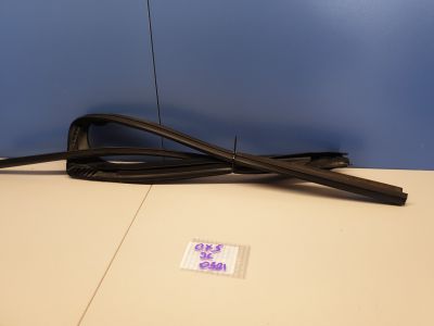 Уплотнитель стекла двери задний левый для Mazda CX-5 2011-2017