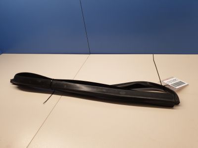 Уплотнитель стекла двери задний правый для BMW X6 E71 E72 2007-2014