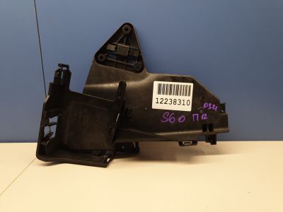 Кронштейн замка двери передний правый для Volvo S60 2010-2018