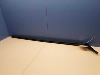 Накладка стекла передней правой двери для Mercedes E-klasse C207 Coupe 2009-2016