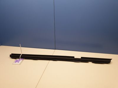 Накладка стекла задней правой двери для Mercedes C-klasse W205 2014-