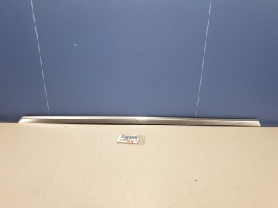 Молдинг стекла задней правой двери для Mercedes CLA-klasse C117 2013-2019