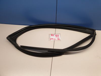 Уплотнитель стекла двери задний левый для Mazda 6 GJ 2013-2019