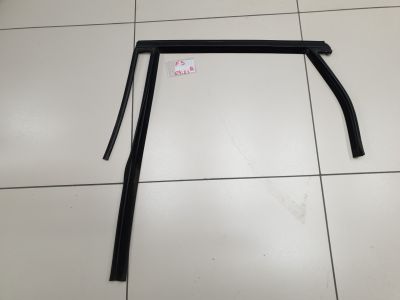 Уплотнитель стекла двери задний левый для Ford Focus 3 2011-2019