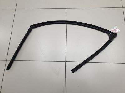 Уплотнитель стекла передней левой двери для Mazda 6 GJ 2013-2019