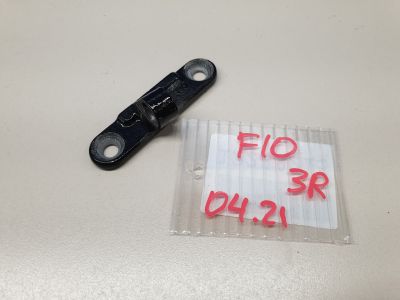 Петля двери задней правой нижняя для BMW 5 F10 2009-2017