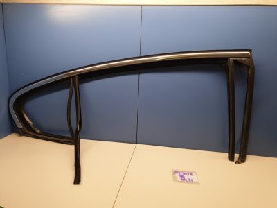 Уплотнитель стекла двери задний правый для Opel Insignia 2008-2017