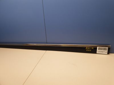 Молдинг двери левый передний для Mercedes M-klasse W164 ML 2005-2011