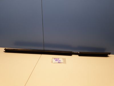 Накладка стекла задней левой двери для Mercedes C-klasse W205 2014-