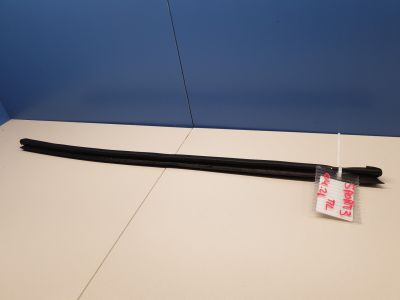 Накладка стекла передней левой двери для KIA Sportage 2010-2015