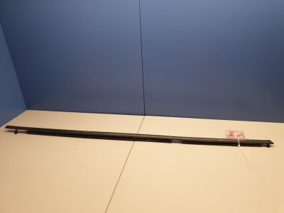 Молдинг стекла задней левой двери для Toyota Prius W50 2015-