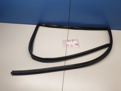 Уплотнитель стекла двери задний правый для Suzuki Grand Vitara 2005-2015