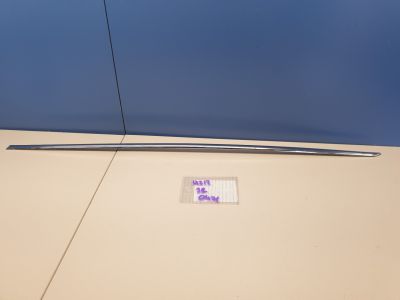 Молдинг двери правый задний для Mercedes E-klasse W212 2009-2016