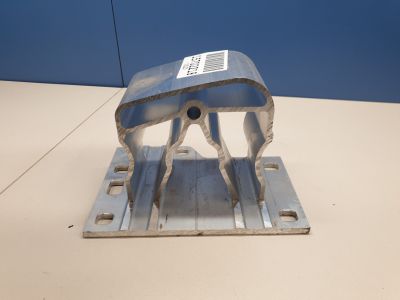 Кронштейн усилителя заднего бампера правый для Land Rover Range Rover 2012-